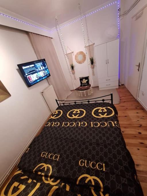 Queen Suites 60M2 سالونيك المظهر الخارجي الصورة