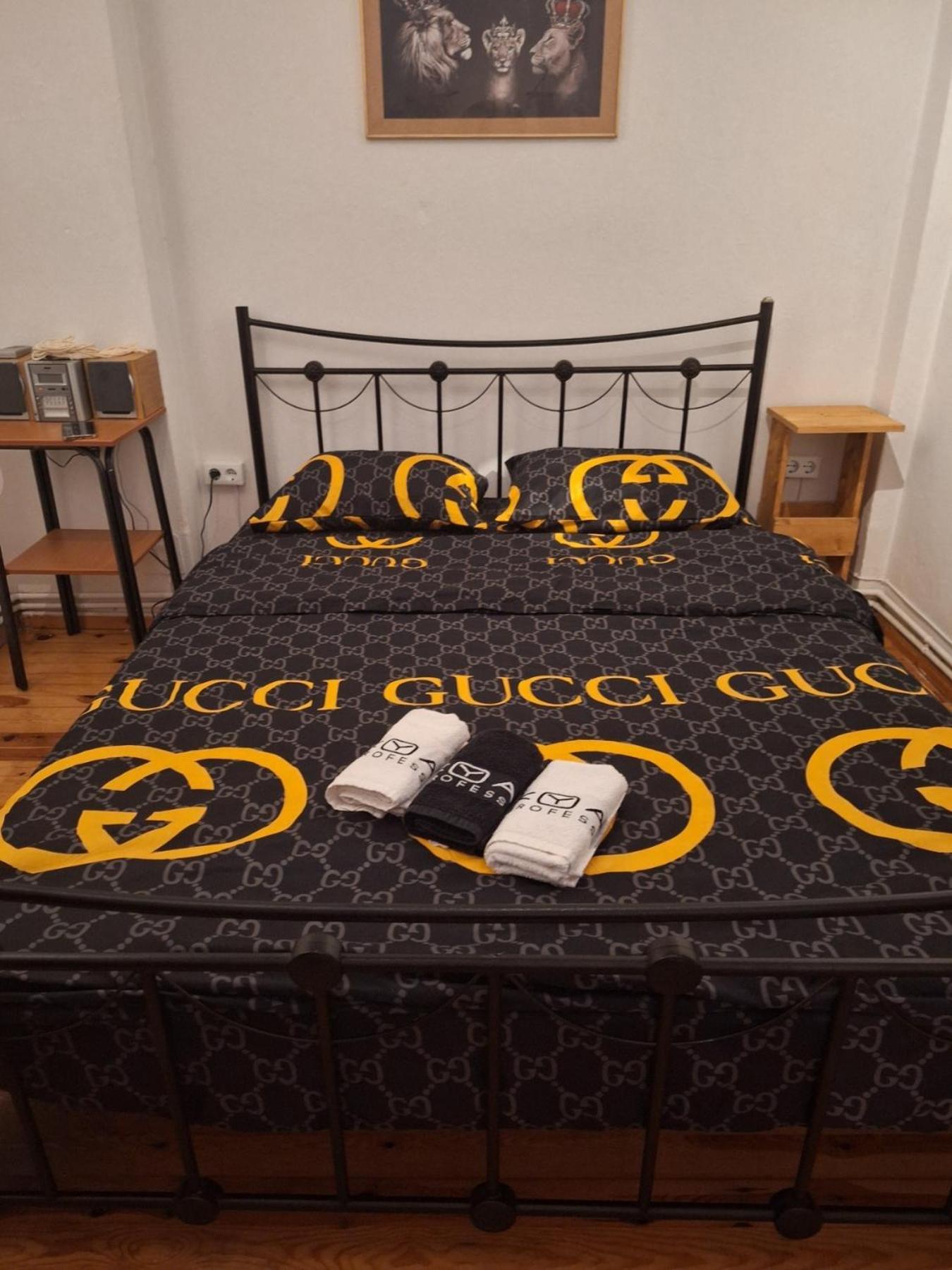 Queen Suites 60M2 سالونيك المظهر الخارجي الصورة